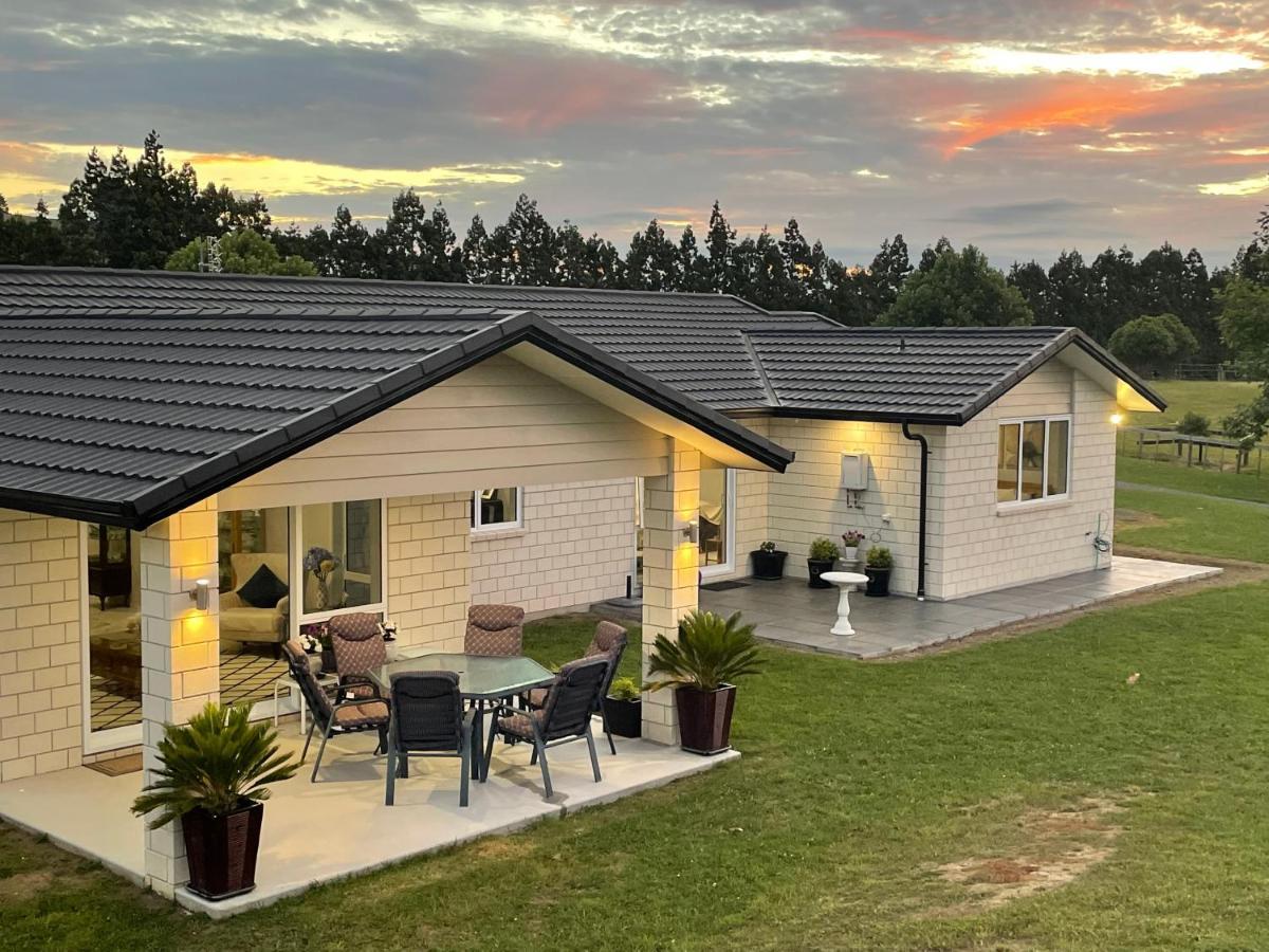 Veld View Bed And Breakfast Tuakau Esterno foto
