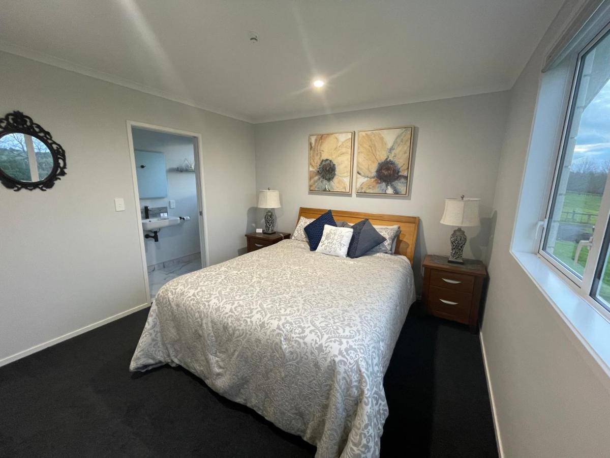 Veld View Bed And Breakfast Tuakau Esterno foto